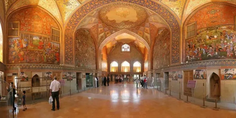 Chehel Sotoun Palace: A Crown Jewel of Persian Architecture